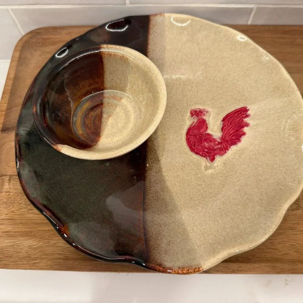 Old Julian Connie Black Red Rooster Chip and Dip Pottery‎ Plate